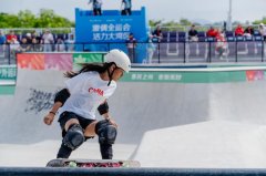 “小孩姐”郑好好摘得十五运滑板女子碗池赛铜牌